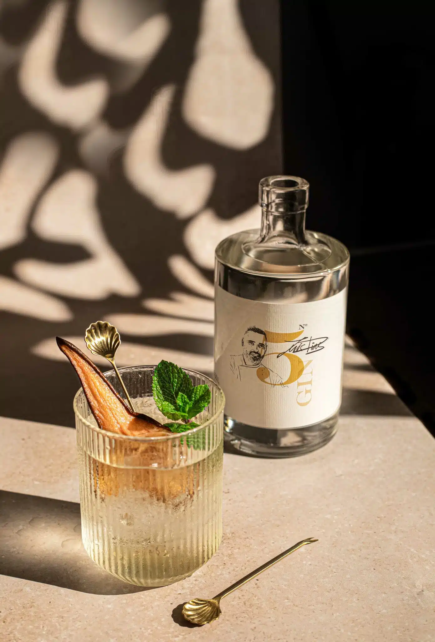 Rezept: Luis Dias Gin Tonic mit Birne und frischer Minze – Luis Dias